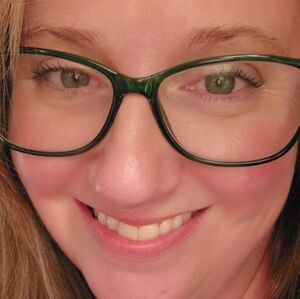 Meet your Posher, Robyn